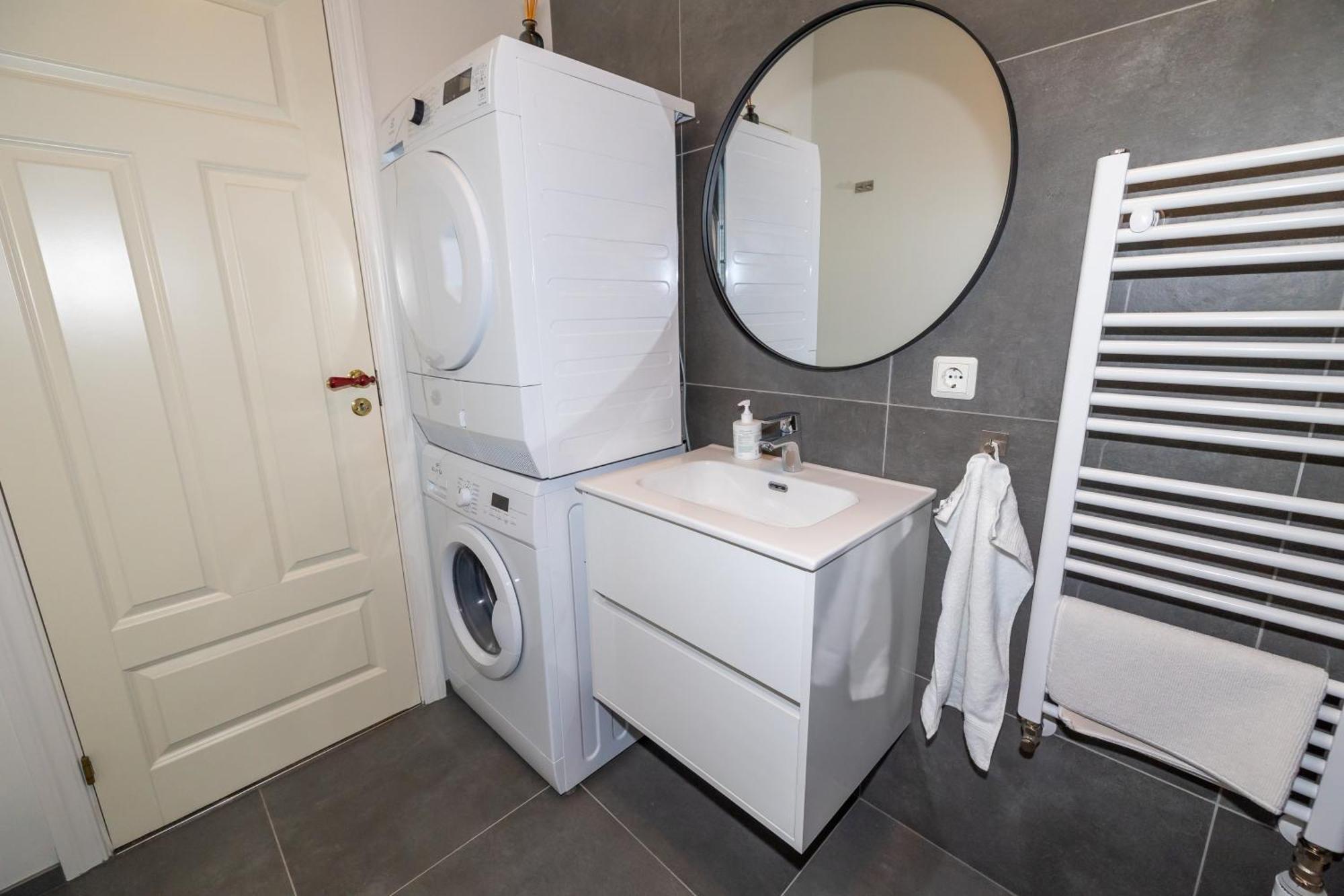 Appartement Bjarnabuth à Húsavík Extérieur photo